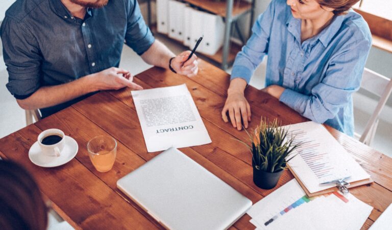 Fix-Price-Contract Versus-Cost-Plus-Contract