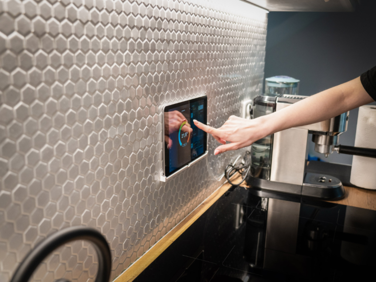 Smart-Home-Technology-In-New-Construction